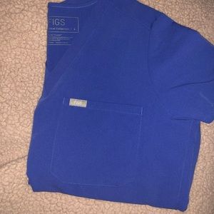 Size small Catarina scrub top in DENIM